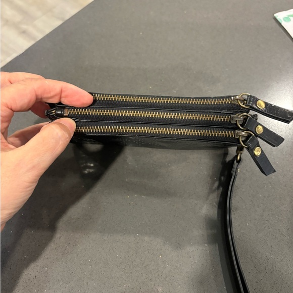 Super cute 3 zipper pocket wallet/wristlette - Picture 2 of 6